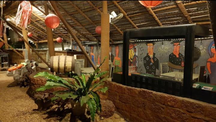 Lanka Bangla Inn Villas Restaurant & Travels Katunayaka Buitenkant foto