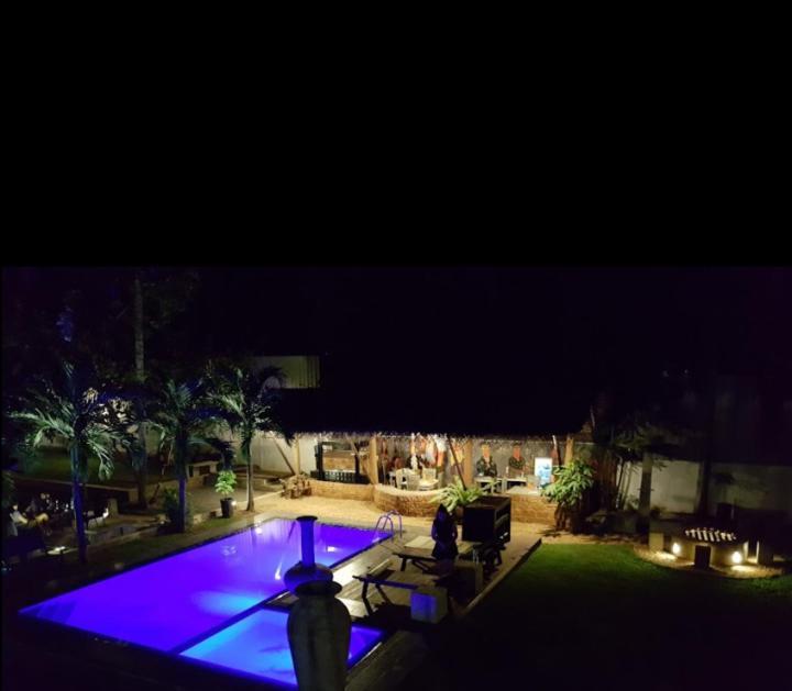 Lanka Bangla Inn Villas Restaurant & Travels Katunayaka Buitenkant foto
